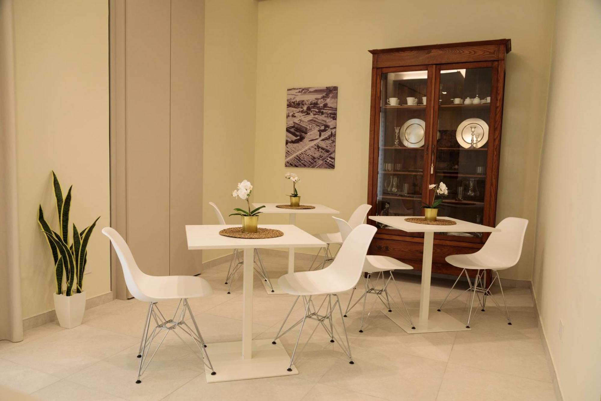 Domus Vivian Hotel Montecorvino Pugliano Luaran gambar